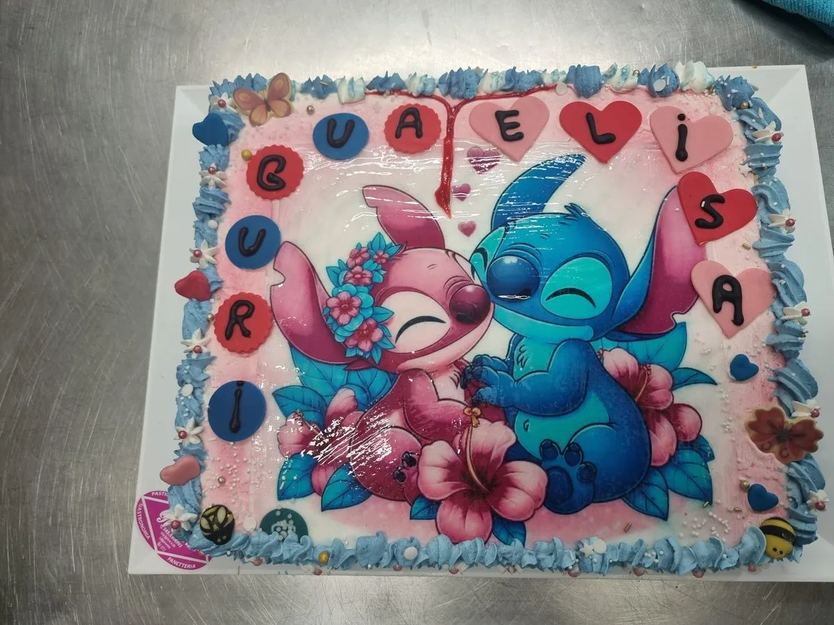 Torta Stitch bambini compleanno personalizzata